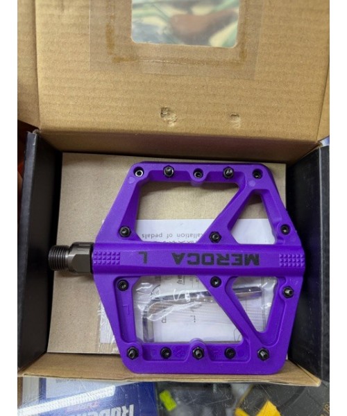 Meroca Rulmanlı Platform Pedal MTB Kaymaz Çelik Aksamlı Plastik Pedal Ultra Hafif Mor Renk