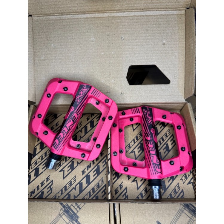 ENLEE Rulmanlı Çivili Platform Bisiklet Pedalı | Mat Pembe
